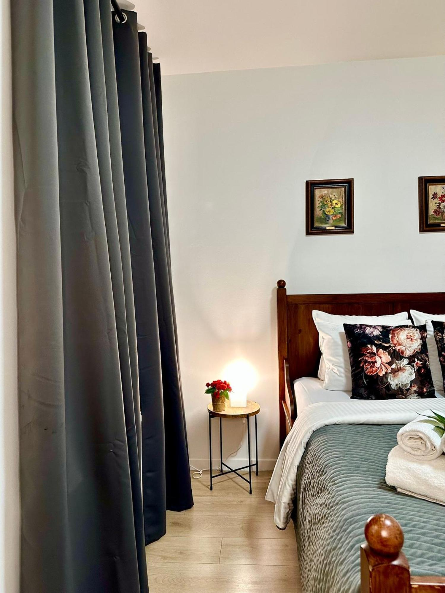 Luxury Suites Centrum By Rikas Hotels Antwerpen Eksteriør bilde