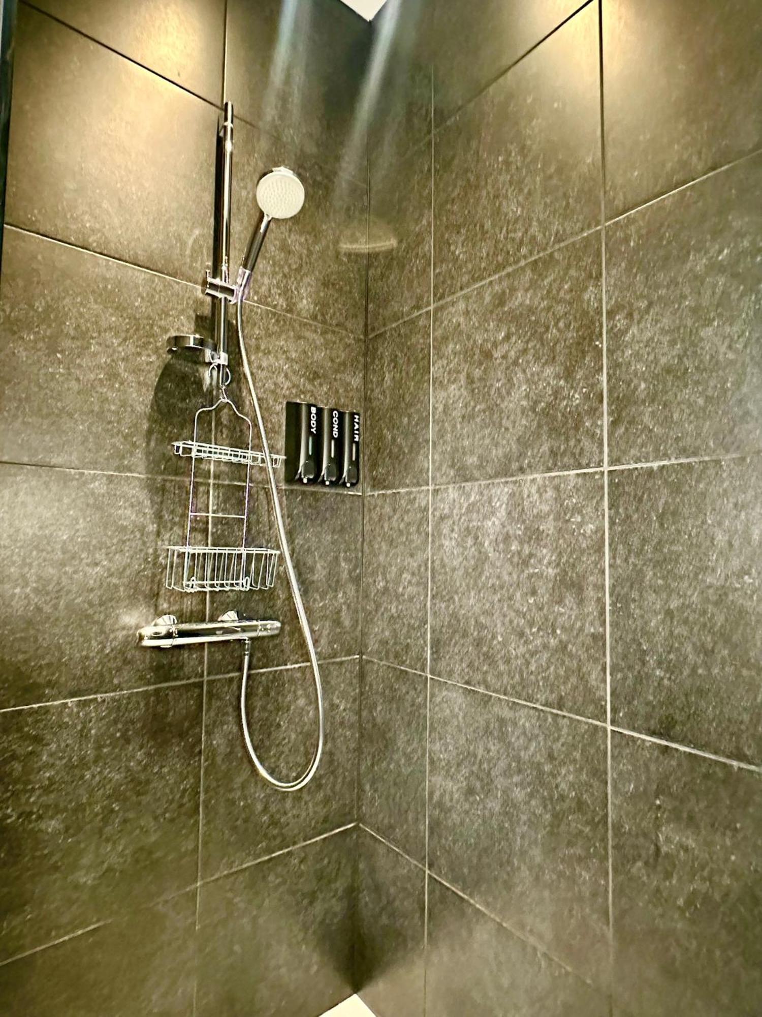 Luxury Suites Centrum By Rikas Hotels Antwerpen Eksteriør bilde